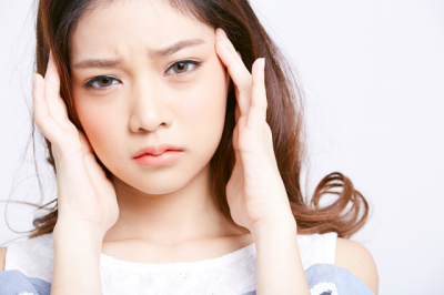 現代日本人の約3～4人に1人が頭痛持ち！女性は男性の2倍