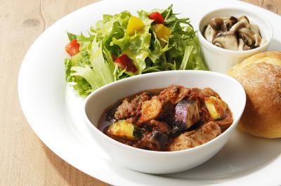 週末AGEレスカフェ