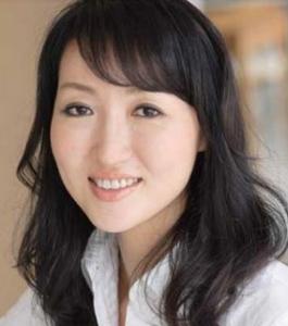 髙岡よしみ