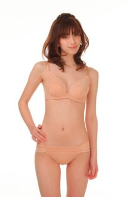 小さく見せるブラ