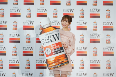 HKT48・指原莉乃さんも1日2本愛飲！ランチのお供に「からだすこやか茶Ｗ」